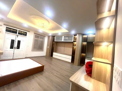 Gia đình gửi bán nhà 5 tầng mặt phố kinh doanh Ô Chợ Dừa DT 45m 0