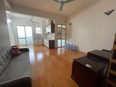 Căn hộ chung cư đẹp -mặt phố trung kính - ô tô đỗ chân tòa nhà - chốt nhanh kẻo lỡ 83m2 1