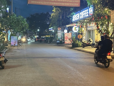 Hiếm nhà bán hẻm 214 nguyễn oanh 5 lầu có t.máy 80m2 ngang 4m gần chợ chỉ 15.7 tỷ. 2