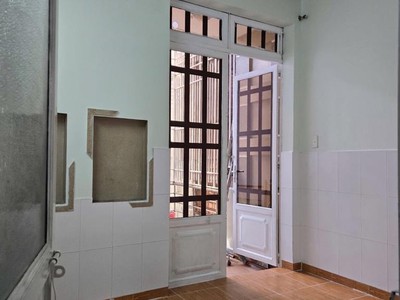 Huỳnh tấn phát q7 nhà 1 lầu đẹp, hẻm giám sát 0