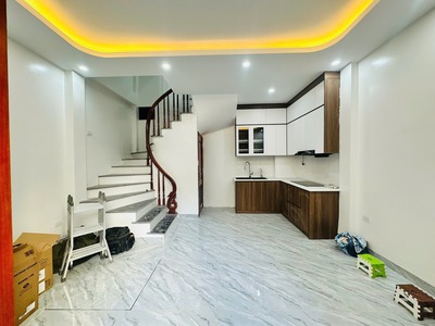 Nhà mới kính coong phố phan kế bính 32m 5t nhỉnh 11 tỷ- ngay gần đường ô tô 2