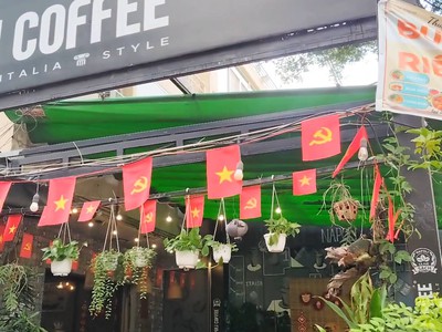 Cần sang quán cà phê lô góc hai mặt tiền vị trí cực đẹp ngay chung cư an bình 0