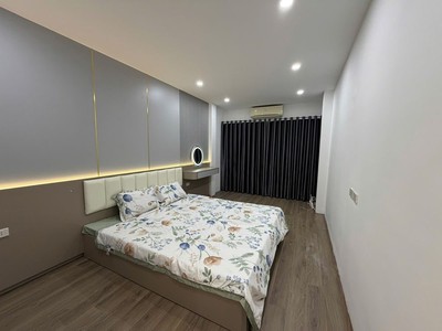 Dân xây phố hồng tiến, hàng xóm bv tâm anh 31m2, 5 tầng, ô tô đỗ cổng - chỉ 8.x tỷ 4