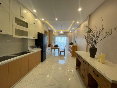 Nhỉnh 9 tỷ nguyễn văn linh, 35m2, 4pn trung tâm thạch bàn 6t ô tô đỗ cổng 0