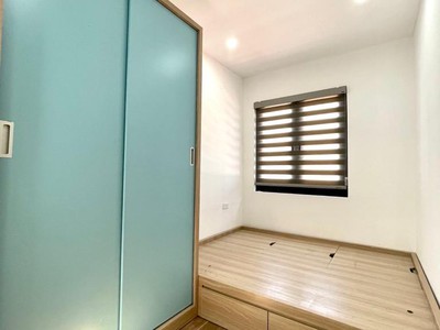 Cách 2 nhà ra phố trần duy hưng -thang máy -ngõ thông -dòng tiền 80 triệu/ tháng 63m2 3