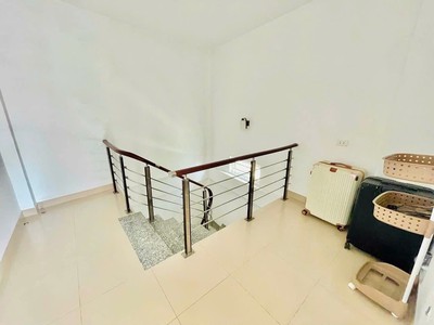 Bán nhá ngõ văn hương 38m2. 5 tầng. mặt tiền 3.2m. giá 8.5 tỷ đống đa hà nội 3