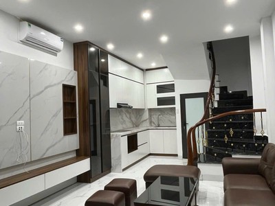 Bán nhà đội cấn 30m2. 6 tầng. mặt tiền 4.3m. giá 11.5 tỷ ba đình hà 0