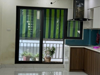 Bán nhà chợ khâm thiên 57m2. 6 tầng. mặt tiền 3.7m. giá 15.7 tỷ đống đa hà nội 2