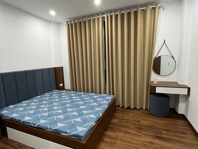 Bán nhà đội cấn 30m2. 6 tầng. mặt tiền 4.3m. giá 11.5 tỷ ba đình hà 3