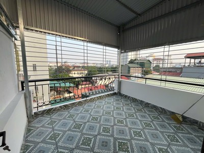 Bán nhà đội cấn 30m2. 6 tầng. mặt tiền 4.3m. giá 11.5 tỷ ba đình hà 4