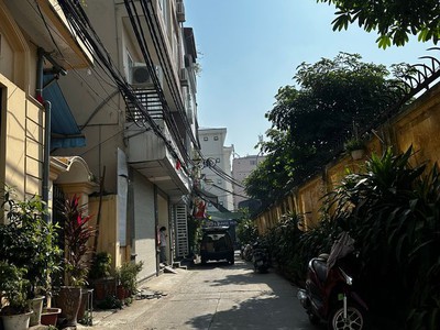 Bán nhà mặt phố láng trung- kinh doanh-ô tô chánh- đỗ 52m2 4 tầng x 21.5 tỷ-đống đa- hà nội. 3