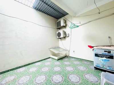 Cho thuê nhà phố Văn Cao, 4 p.ngủ full đồ, DT: 55m2. 9