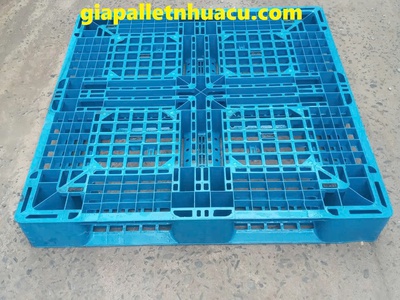 Pallet nhựa kê vải giá rẻ nhất thị trường 2