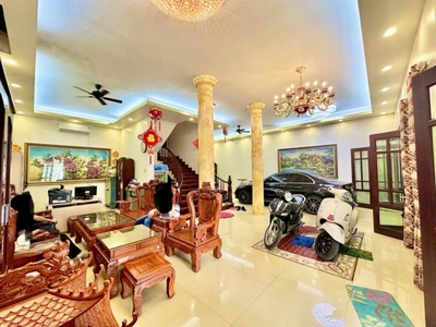 Siêu phẩm, bán nhà trích sài, ô tô vào, biệt thự sân vườn 130m, chỉ 40 tỷ 0