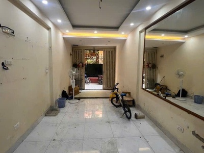 Nhà lạc long quân 31m, 5 tầng, full đồ, oto qua nhà 2