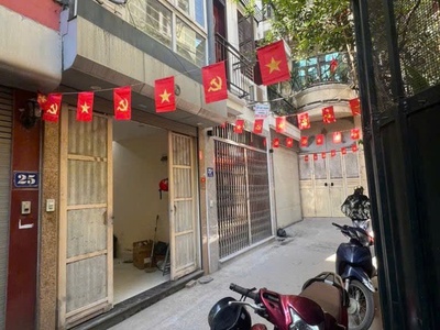 Nhà lạc long quân 31m, 5 tầng, full đồ, oto qua nhà 3