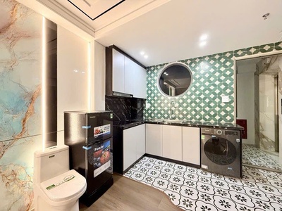 Nhà xuân la 39m, 6 tầng, thang máy, full đồ, đường trước nhà 3m, ra oto 20m 3