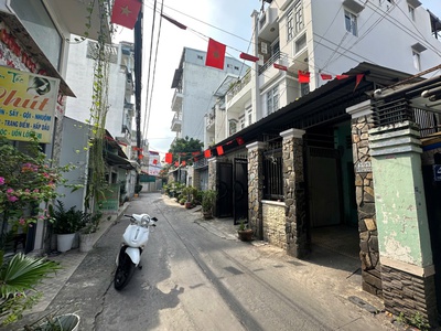 Tin thật 100  bán đất tặng nhà 177m2 tại hẻm 45 trần thái tông - hxh 5m - gpxd 6 lầu xây chdv 0