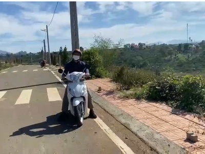 Bán lô đất 128m ngang 5m, nở hậu 5.3m thuộc đường tứ quý - xã lộc a - huyện bảo lâm - lâm 0