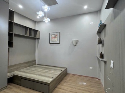 Bán nhà nguyễn văn cừ long biên,oto đỗ cửa,thoáng sáng,dân xây,52m nhỉnh 11 tỷ 3