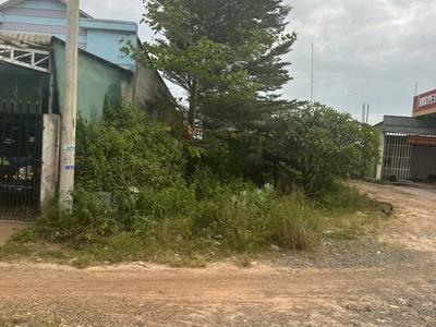 Bán 6m x 31m đất mặt tiền nguyễn chí thanh - lagi giá ngộp 333 triệu/m ngang 1