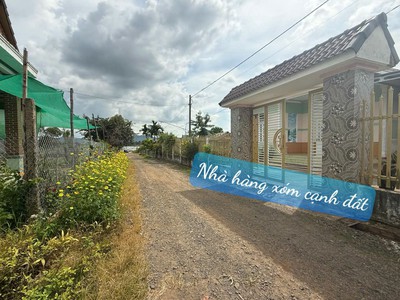 Đất giáp hồ mát mẻ dt 7 91m sẵn thổ cư kdc đông đầy đủ tiện ích cách sân bay chỉ hơn 20km quốc lộ 2