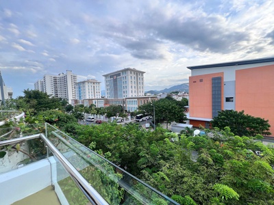 Bán nhà 3 tầng kinh doanh ngay giữa khu vĩnh điềm trung sầm uất. 0