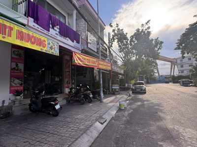 Bán nhà 1 trệt 1 lầu vừa ở vừa kinh doanh mặt tiền phước long, nha trang 1