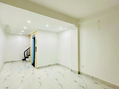 Bán nhà thạch bàn 60m 7 tầng thang máy ô tô giá 9 tỷ 0