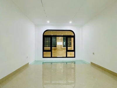 Bán nhà thạch bàn 60m 7 tầng thang máy ô tô giá 9 tỷ 2