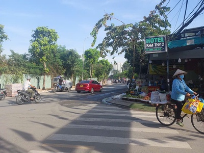 Còn 1 căn duy nhất nhà 3 tầng mới đón tết gần lê văn thịnh,cát lái thích họp gia đình lớn ở,hoặc 3