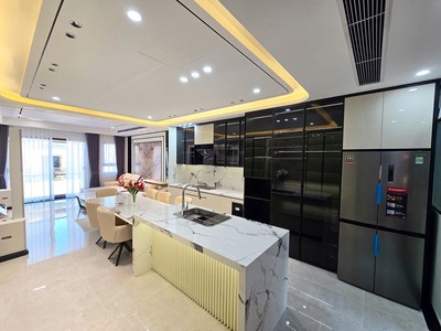 Cần bán 51,7m2 nhà 6 tầng, thoáng trước sau, thang máy tại TĐC Ngọc Thụy, Bồ Đề 4