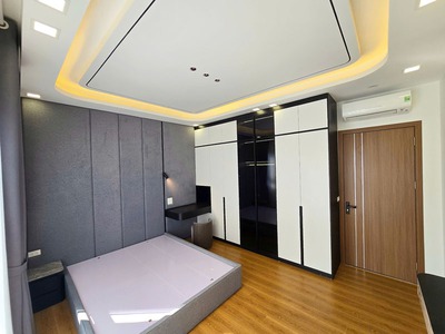 Cần bán 51,7m2 nhà 6 tầng, thoáng trước sau, thang máy tại TĐC Ngọc Thụy, Bồ Đề 12