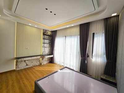 Cần bán 51,7m2 nhà 6 tầng, thoáng trước sau, thang máy tại TĐC Ngọc Thụy, Bồ Đề 13