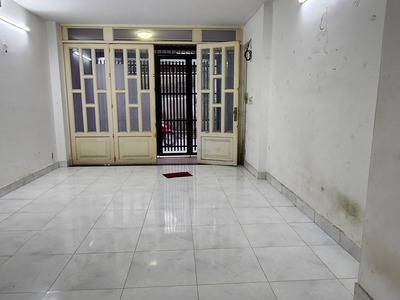 Cho thuê nhà nguyên căn 2PN 2WC   Mặt tiền Đường thông Linh Tây, gần Phạm Văn Đồng, giá 8tr/tháng 1