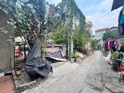 Bán đất khuyến lương 54M VF3 vào đất hoàng mai 0