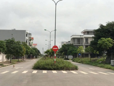 Chính chủ bán đất tại KĐT phía Tây cầu Phú Lương, Gần sông, hạ tầng đồng bộ 1