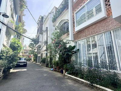 CỰC PHẨM ĐĂNG VĂN NGỮ - Ngang 6m cực hiếm - Gần 80m2 - Làm biệt thư lung linh góc Phú Nhuận. 2