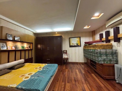 Hiếm nhà đẹp 9 tầng mặt phố Vạn Phúc, 79m2, mặt tiền rộng 5m, thang máy, vị trí đẹp, kinh doanh sầm 3