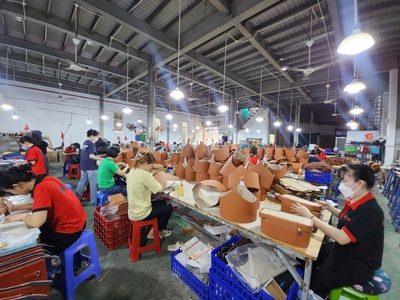 Tìm Nhà Phân Phối, Đại Lí Nhập Sỉ Phụ Kiện Thời Trang 2