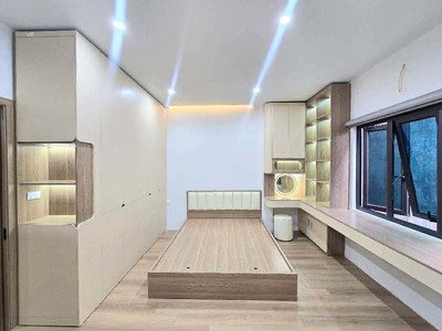 Bán nhà gần Ngã Tư Sở hơn 30m ra phố 34m2 x 5T MT rộng gần ô tô 2 thoáng, nhỉnh 9 tỷ 4