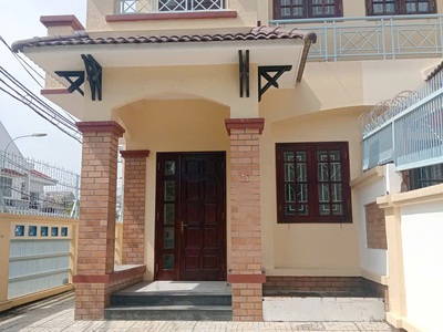 Bán biệt thự góc 2 mặt tiền đường số kdc bình hưng. giá: 12.9 tỷ 1