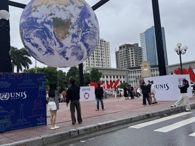 Bán căn C4 Mặt Phố Lạc Long Quân, 188m2 MT12m đất vuông, 138 tỷ 1