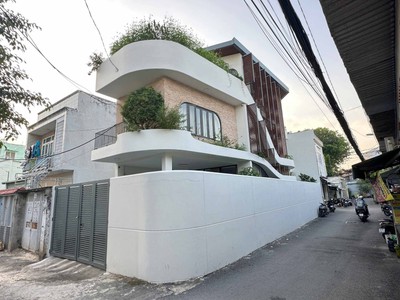 Lô góc 3 tầng 127m    him lam vip linh chiểu ngang 6.6m, hẻm xe tải,  chỉ 13.2 tỷ 4