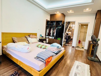 Bán nhà bồ đề, vị trí đẹp, 50m , 9.5 tỷ 2