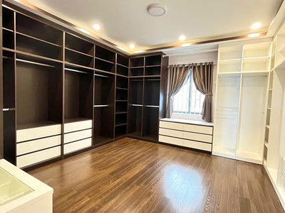 Nhà 3 tầng mới hiện đại có thang máy tiện nghi trong khu đô thị văn minh ở nha trang. 2