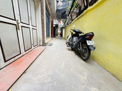 Hồ đắc di   40m    6 tầng   mt 5.3m   12.6 tỷ   đống đa, hà nội 3