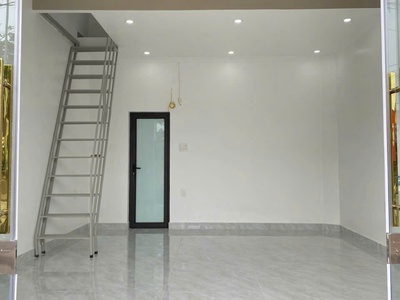 Nhà 1.5 tầng mặt đường nguyễn văn linh, giá rẻ chỉ 2.1 tỉ, gần ngay aeon 3