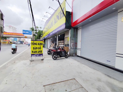 Nhà 1.5 tầng mặt đường nguyễn văn linh, giá rẻ chỉ 2.1 tỉ, gần ngay aeon 1