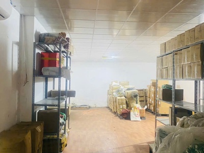 Cho thuê kho hàng, điểm bán hàng online tại xuân đỉnh, bắc từ liêm ,hà nội. diện tích 300m, nền đá 0